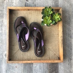 Nike women’s sandals